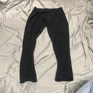 Plain black leggings